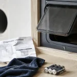 Chatière SureFlap ne fonctionne plus : piles, puce ou moteur, diagnostic
